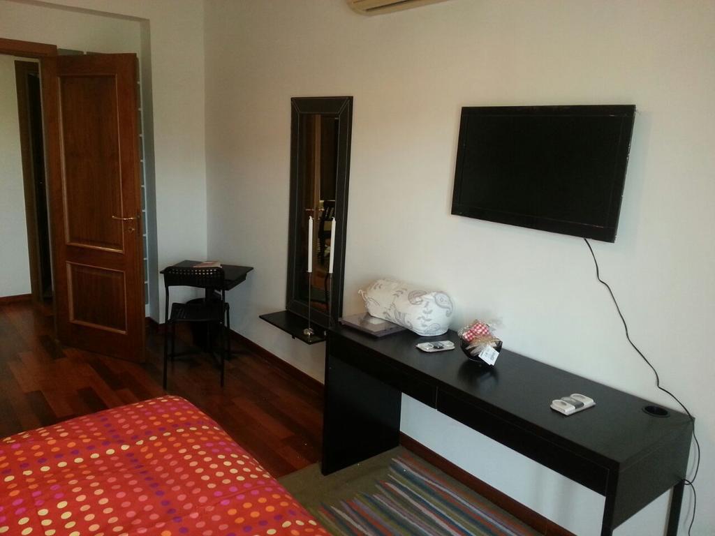 Apartment Oltremarestudios نابولي الغرفة الصورة